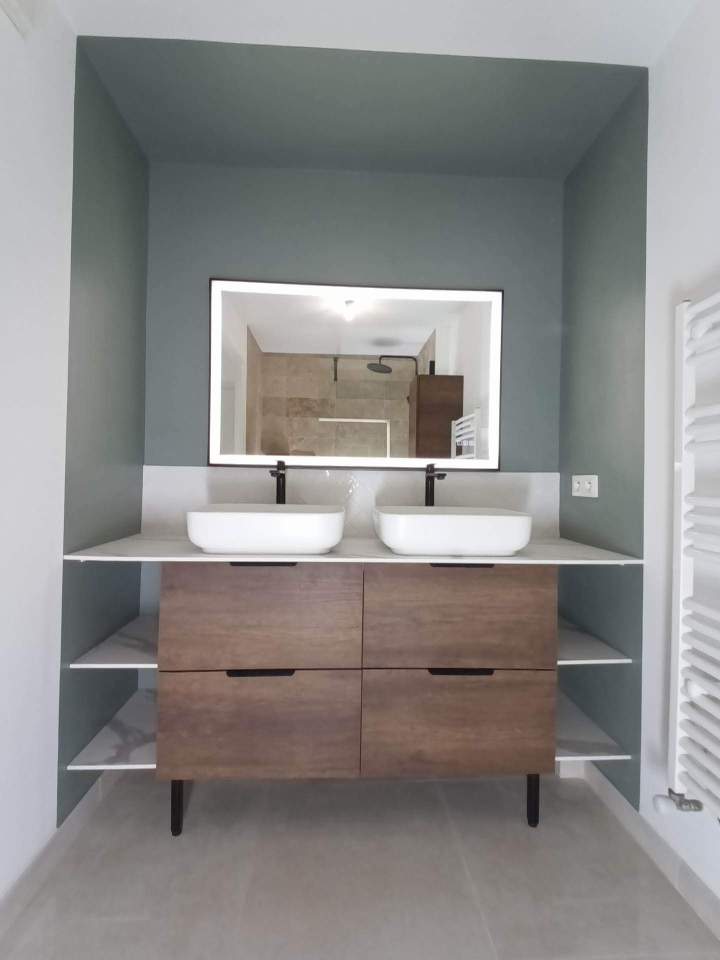 Douche à l'italienne moderne, Treillières